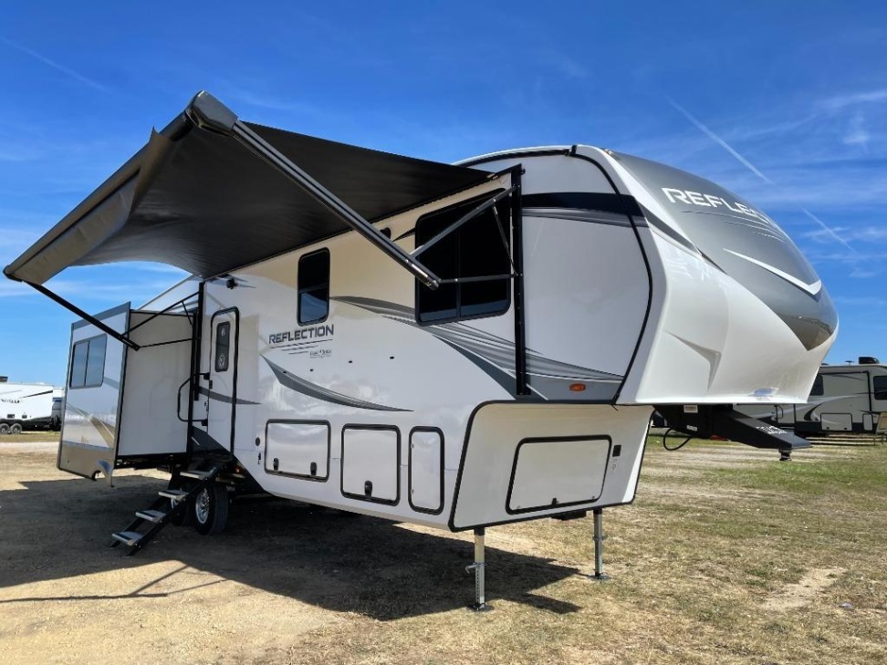 2020 grand design reflection Bulan 4 New Spin on Mid-Bunk Fifth Wheels - Grand Design Reflection MBS