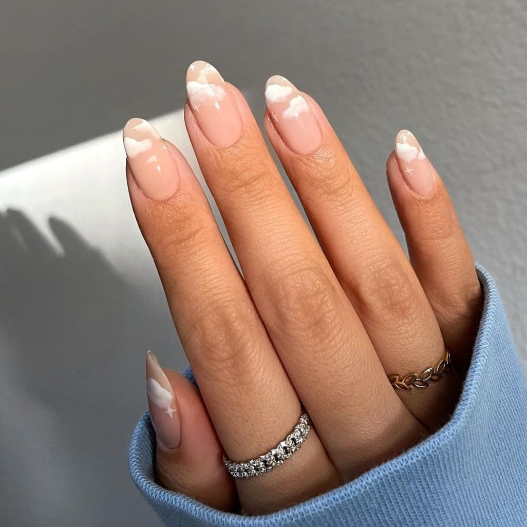Get That Fresh Look With Stunning White Nail Designs – Your Next Go-to Accessory!